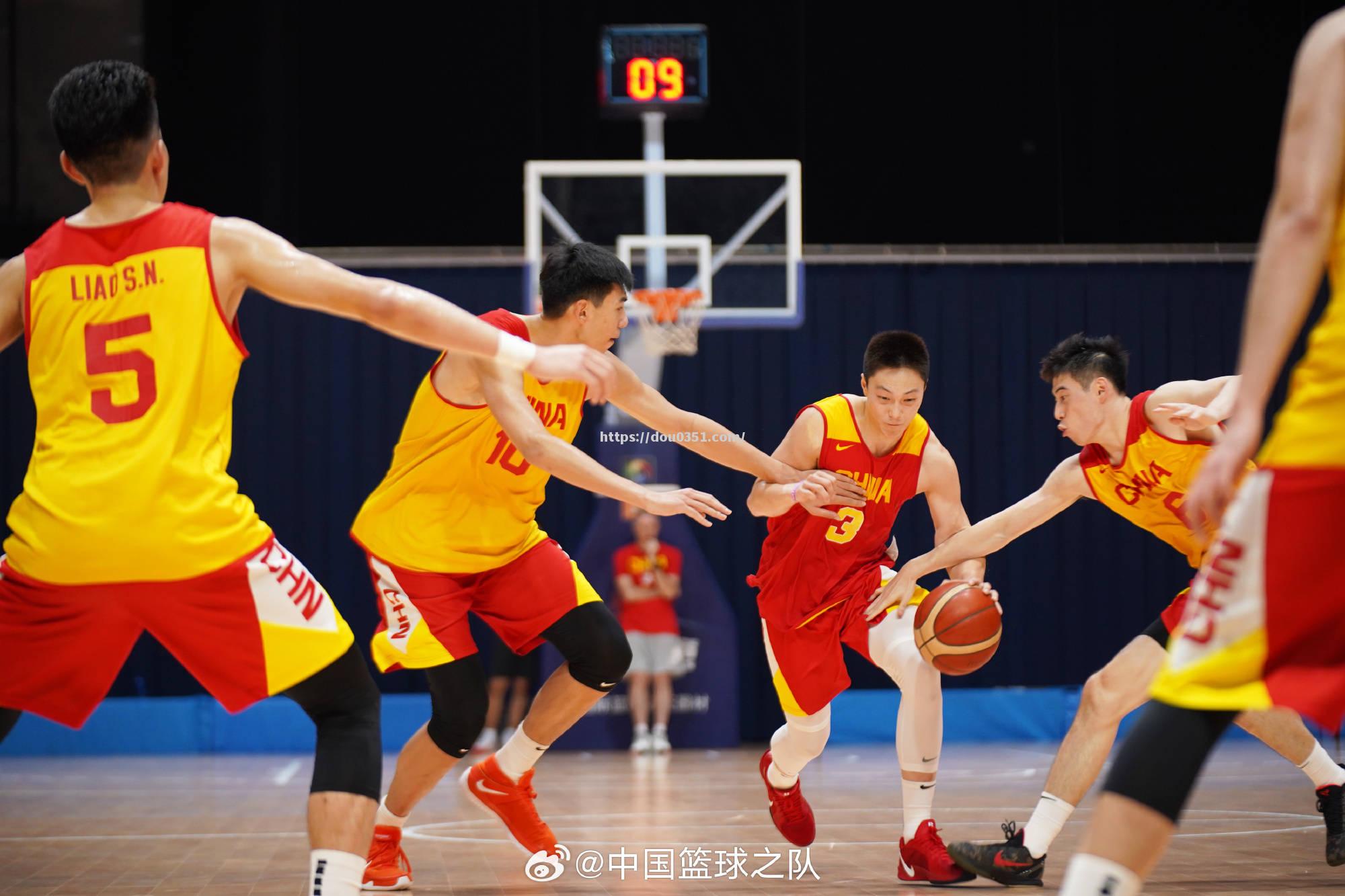 NBA球员带队参加中国篮球友谊赛